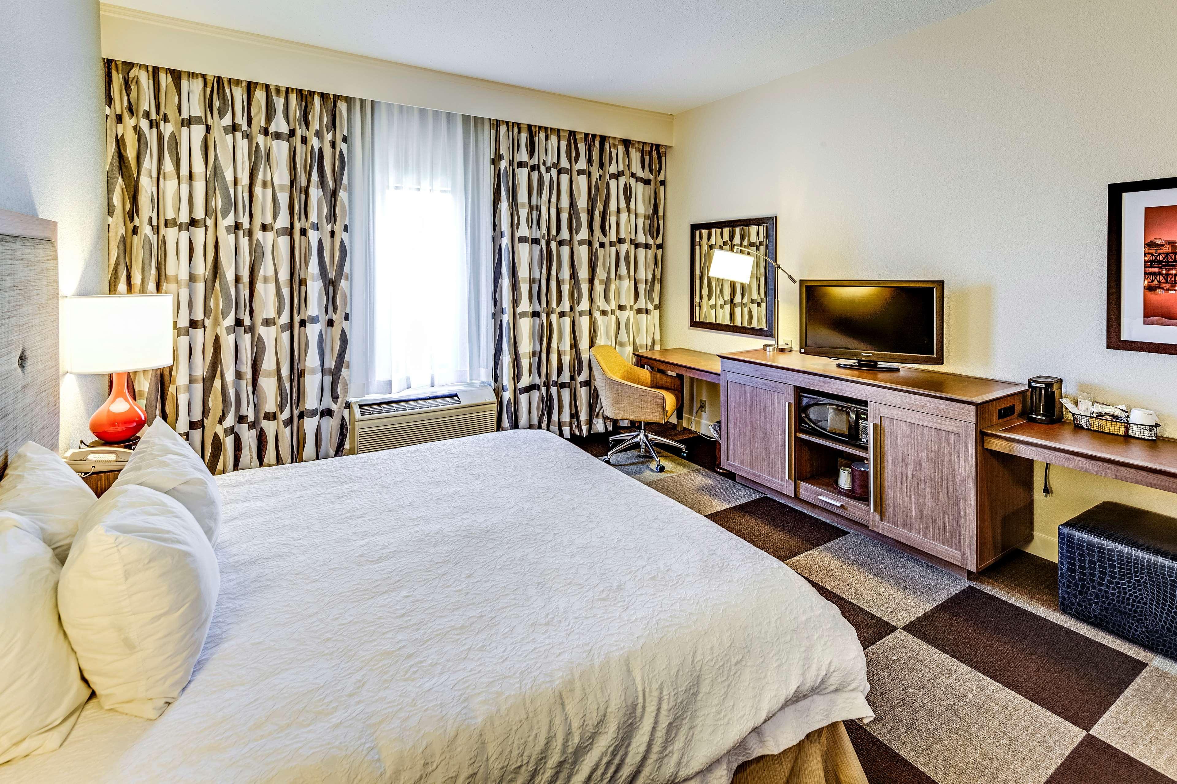 Hampton Inn Columbus I-70E/Hamilton Road Exteriör bild