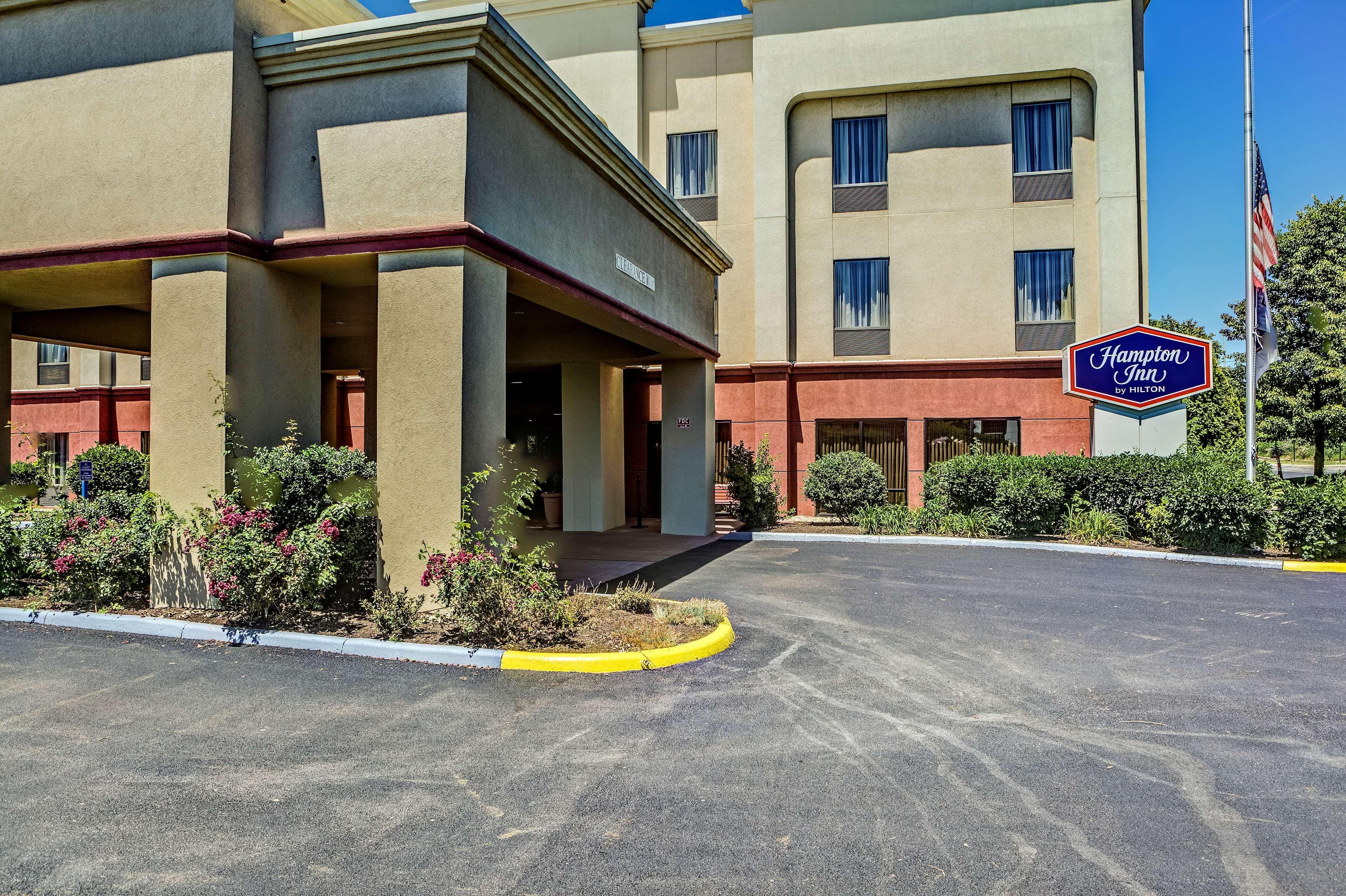 Hampton Inn Columbus I-70E/Hamilton Road Exteriör bild