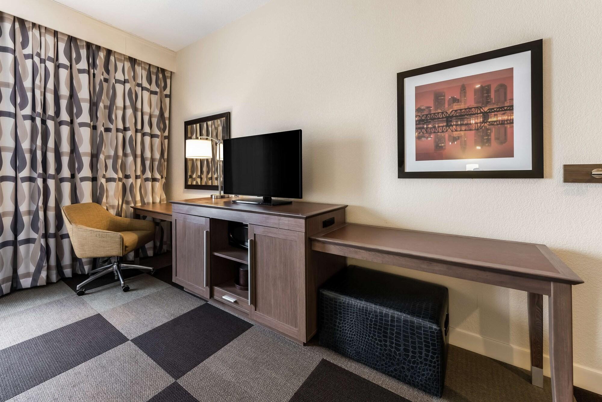Hampton Inn Columbus I-70E/Hamilton Road Exteriör bild