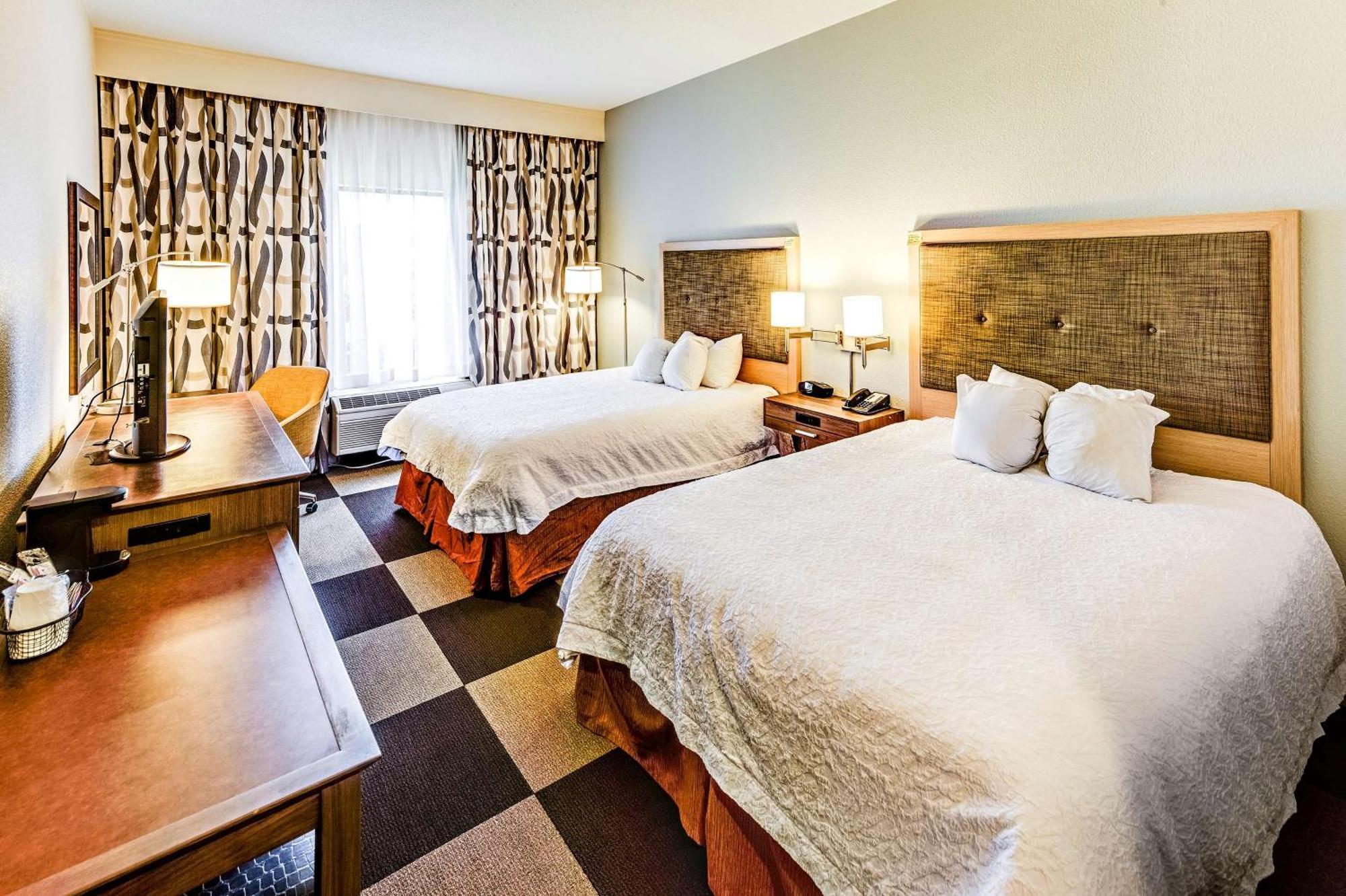 Hampton Inn Columbus I-70E/Hamilton Road Exteriör bild