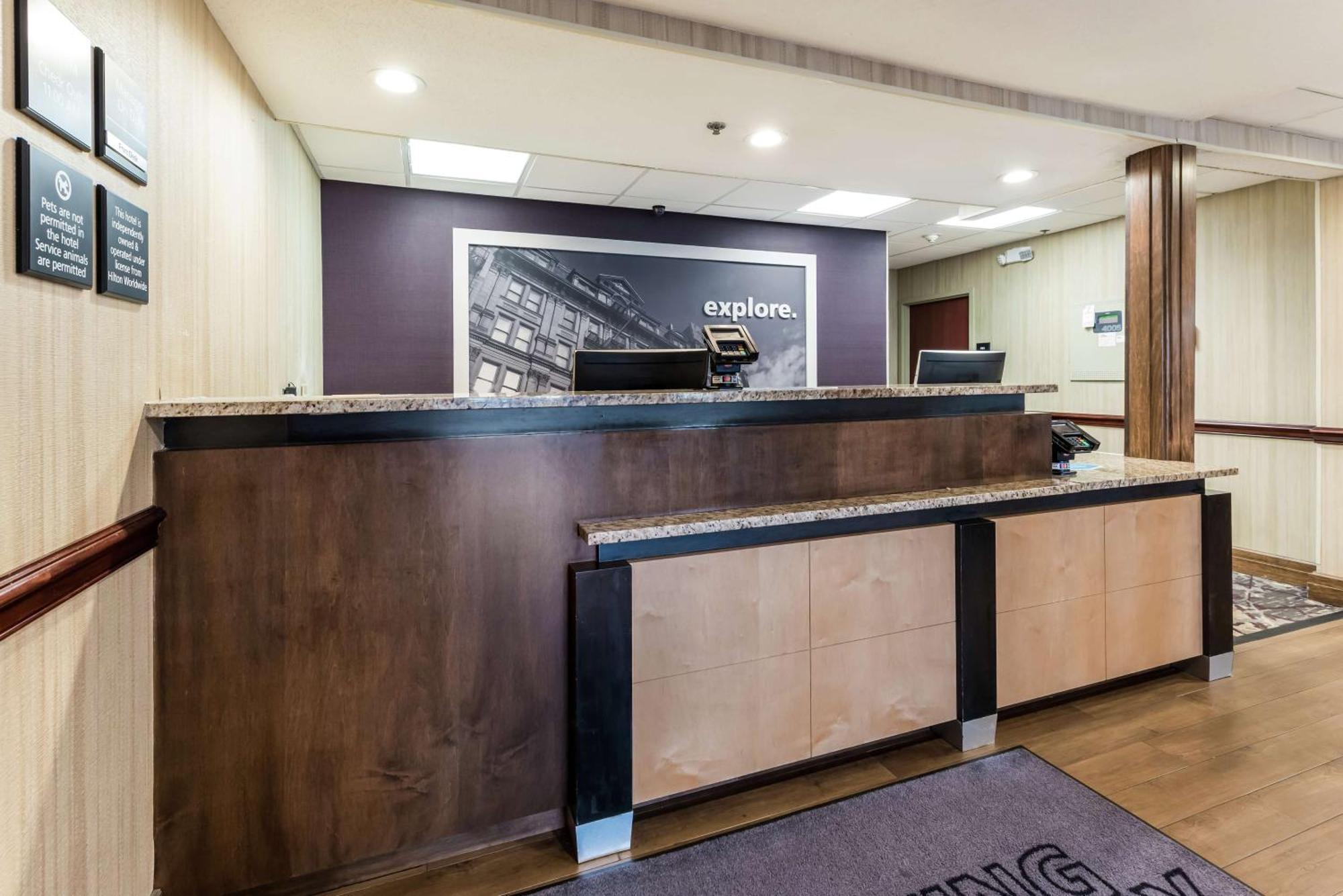 Hampton Inn Columbus I-70E/Hamilton Road Exteriör bild